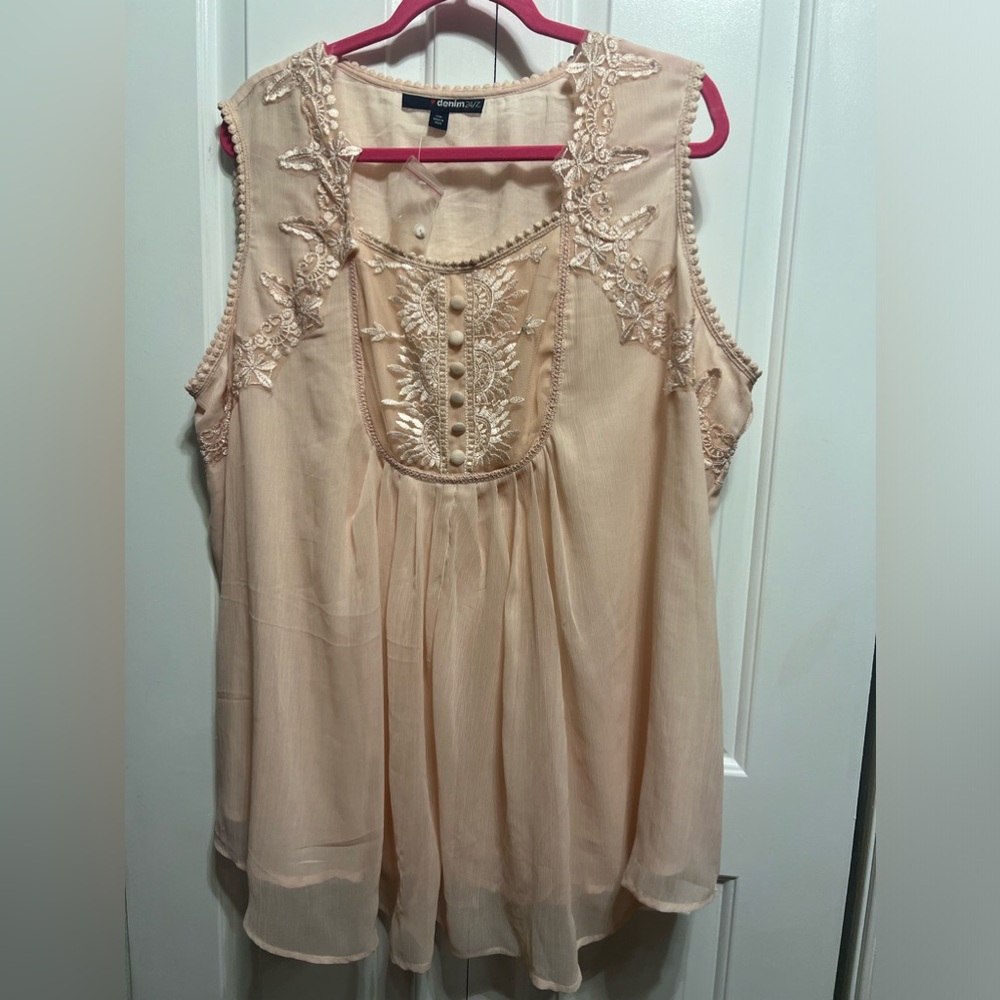 NWT Denim 24/7 Embroidered Tank Top